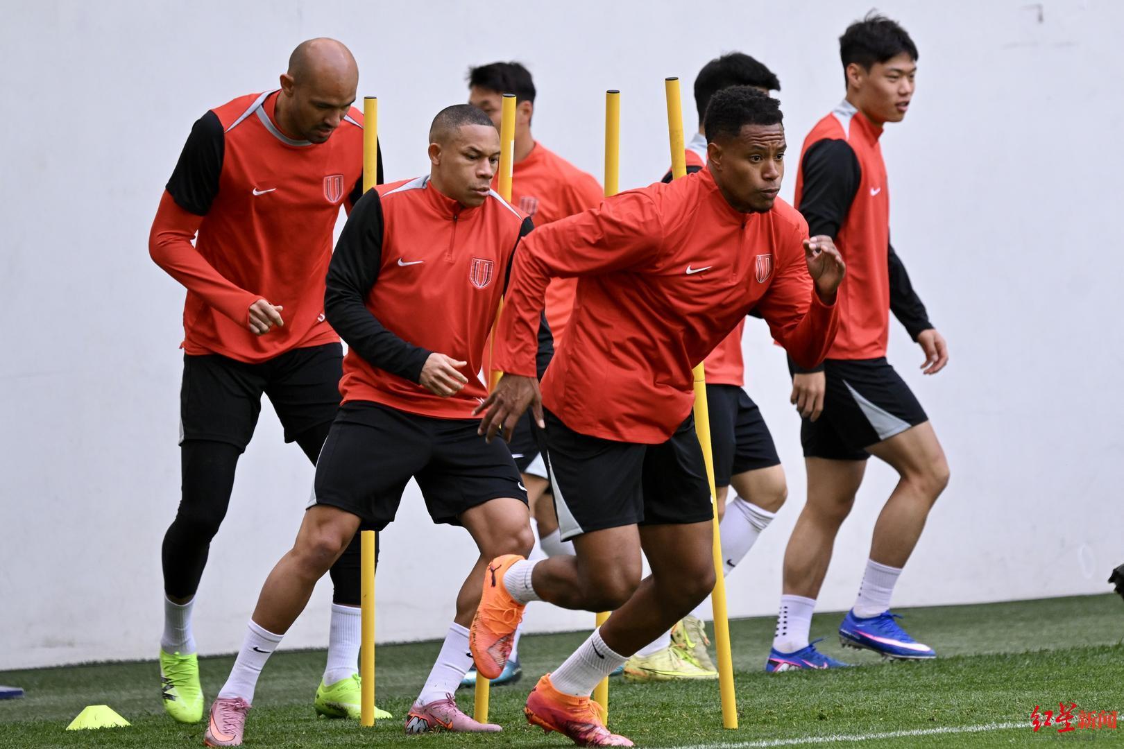 星空体育直播团队-明晚，2026赛季中超将在成都精彩揭幕！成都蓉城将力争开门红